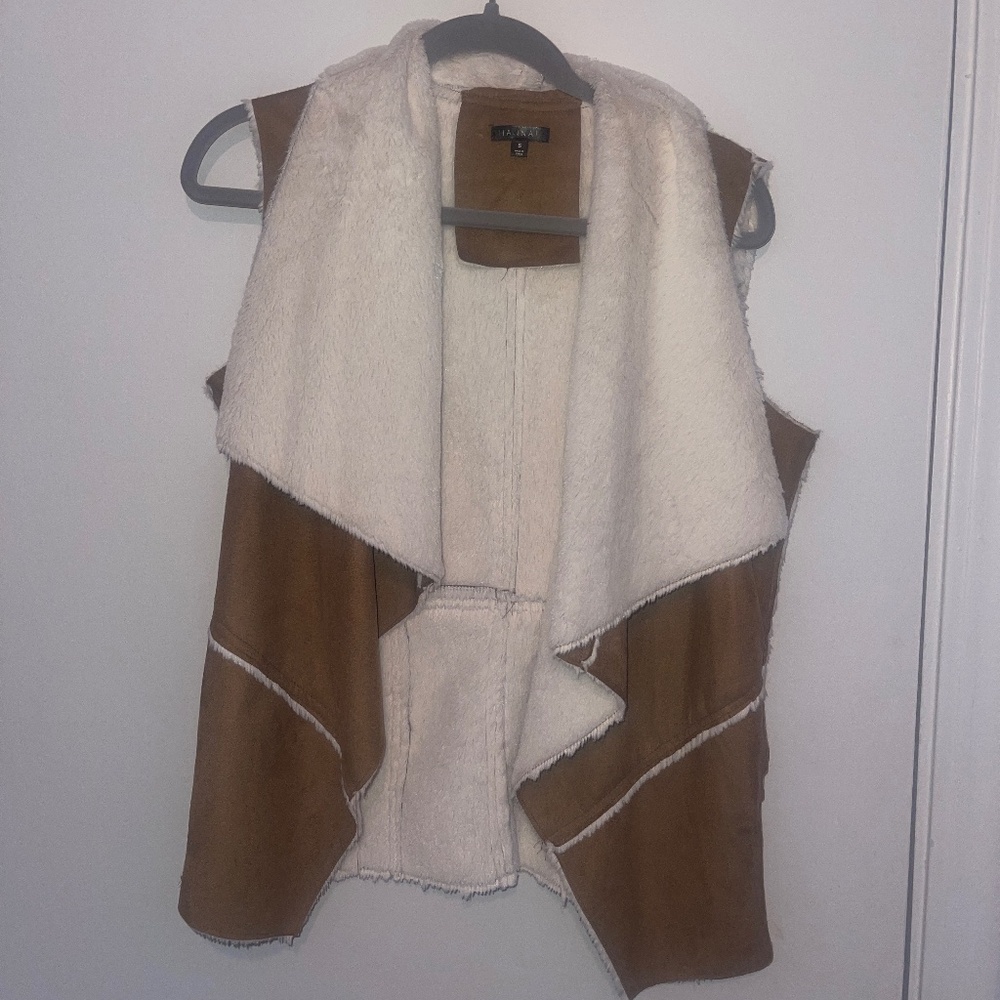 Women’s Hannah Tan Faux Fur Open Vest Size Small
